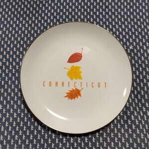 22k Gold Rimmed Connecticut Fall Theme Plate in Like-New Condition